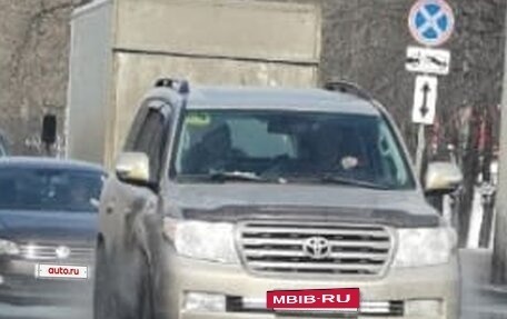 Toyota Land Cruiser 200, 2010 год, 3 300 000 рублей, 2 фотография
