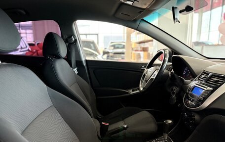Hyundai Solaris II рестайлинг, 2011 год, 635 000 рублей, 13 фотография