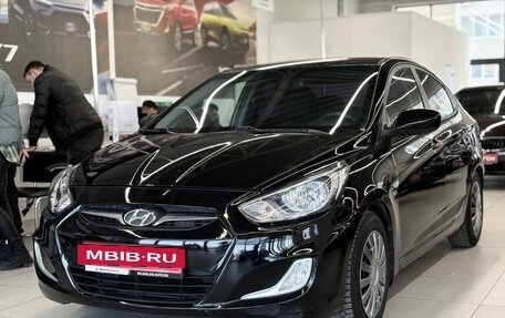 Hyundai Solaris II рестайлинг, 2011 год, 635 000 рублей, 3 фотография