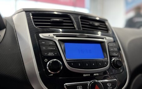 Hyundai Solaris II рестайлинг, 2011 год, 635 000 рублей, 19 фотография
