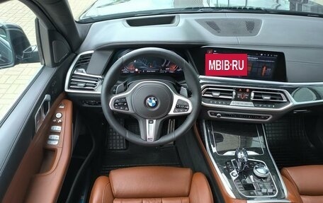 BMW X7, 2021 год, 8 200 000 рублей, 14 фотография