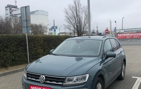 Volkswagen Tiguan II, 2020 год, 2 490 000 рублей, 1 фотография