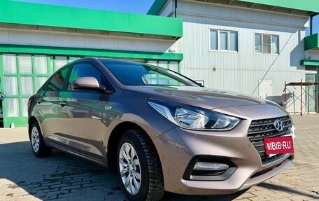 Hyundai Solaris II рестайлинг, 2018 год, 1 400 000 рублей, 1 фотография
