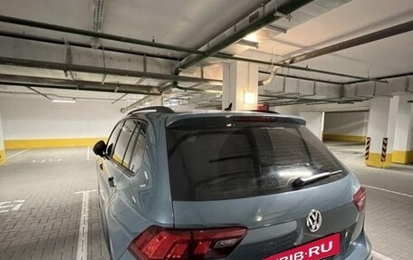 Volkswagen Tiguan II, 2020 год, 2 490 000 рублей, 3 фотография