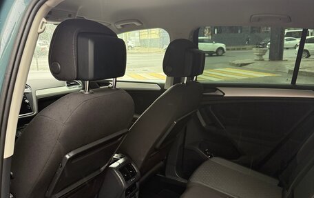Volkswagen Tiguan II, 2020 год, 2 490 000 рублей, 14 фотография