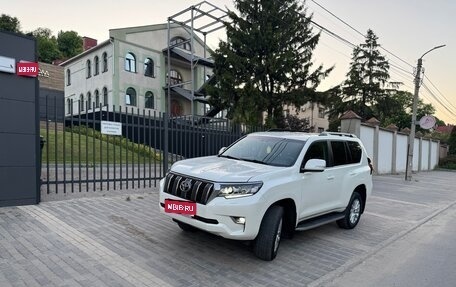 Toyota Land Cruiser Prado 150 рестайлинг 2, 2018 год, 5 900 000 рублей, 1 фотография