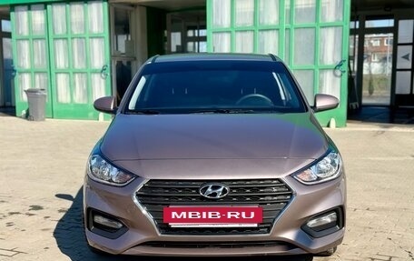Hyundai Solaris II рестайлинг, 2018 год, 1 400 000 рублей, 2 фотография