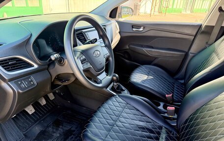 Hyundai Solaris II рестайлинг, 2018 год, 1 400 000 рублей, 22 фотография