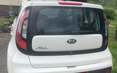 KIA Soul II рестайлинг, 2019 год, 1 700 000 рублей, 3 фотография