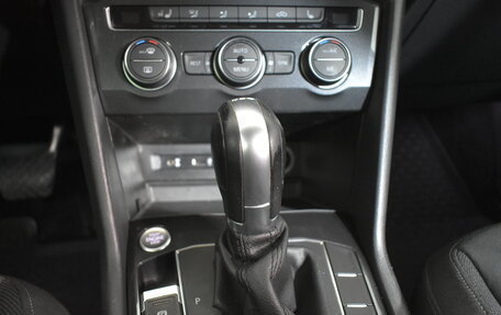 Volkswagen Tiguan II, 2017 год, 1 689 000 рублей, 11 фотография