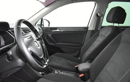 Volkswagen Tiguan II, 2017 год, 1 689 000 рублей, 8 фотография
