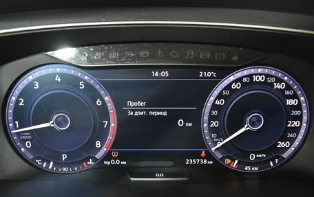 Volkswagen Tiguan II, 2017 год, 1 689 000 рублей, 10 фотография