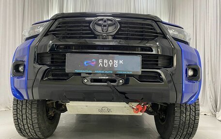 Toyota Hilux VIII, 2022 год, 7 600 000 рублей, 4 фотография