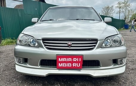 Lexus IS II рестайлинг 2, 1999 год, 950 000 рублей, 2 фотография