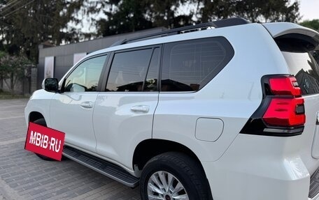 Toyota Land Cruiser Prado 150 рестайлинг 2, 2018 год, 5 900 000 рублей, 9 фотография