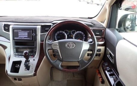 Toyota Alphard III, 2014 год, 1 950 000 рублей, 19 фотография