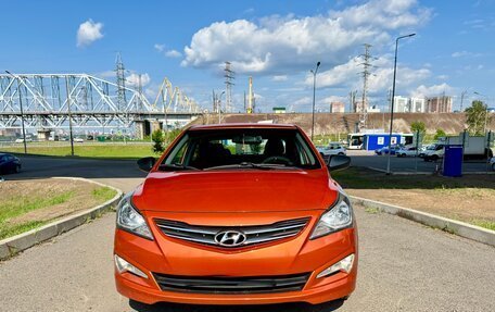 Hyundai Solaris II рестайлинг, 2015 год, 1 100 000 рублей, 2 фотография