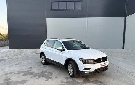 Volkswagen Tiguan II, 2018 год, 2 080 000 рублей, 5 фотография