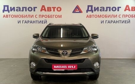 Toyota RAV4, 2014 год, 1 927 000 рублей, 2 фотография