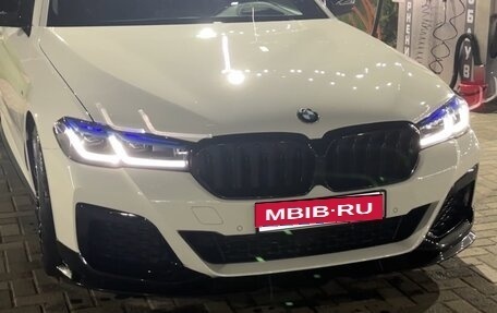 BMW 5 серия, 2020 год, 5 100 000 рублей, 2 фотография