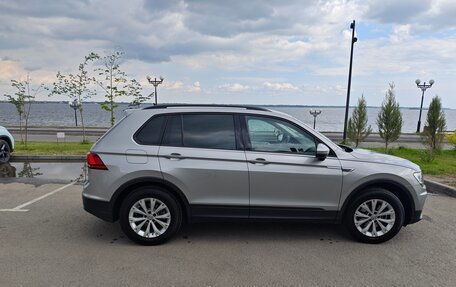 Volkswagen Tiguan II, 2020 год, 2 295 000 рублей, 2 фотография