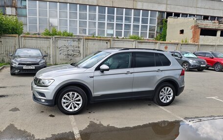 Volkswagen Tiguan II, 2020 год, 2 295 000 рублей, 3 фотография