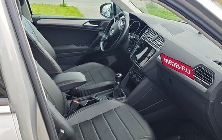 Volkswagen Tiguan II, 2020 год, 2 295 000 рублей, 4 фотография