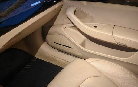 Audi A8, 2011 год, 2 950 000 рублей, 6 фотография