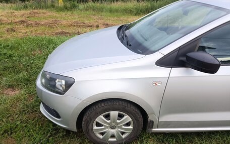 Volkswagen Polo VI (EU Market), 2014 год, 650 000 рублей, 2 фотография