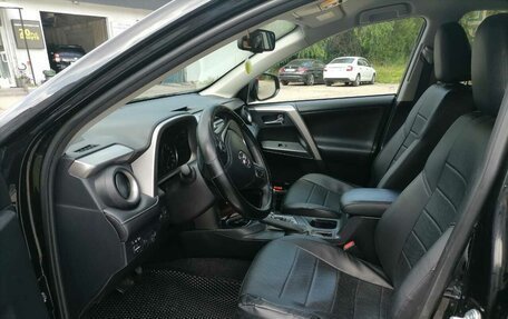 Toyota RAV4, 2016 год, 2 200 000 рублей, 4 фотография