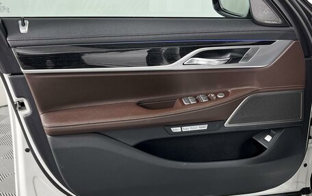 BMW 7 серия, 2017 год, 3 600 000 рублей, 9 фотография
