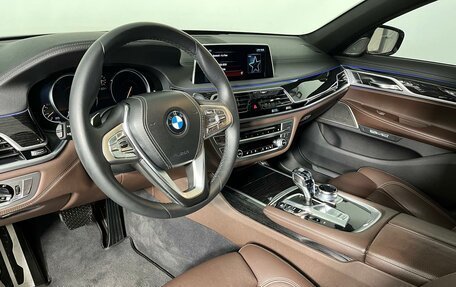 BMW 7 серия, 2017 год, 3 600 000 рублей, 12 фотография
