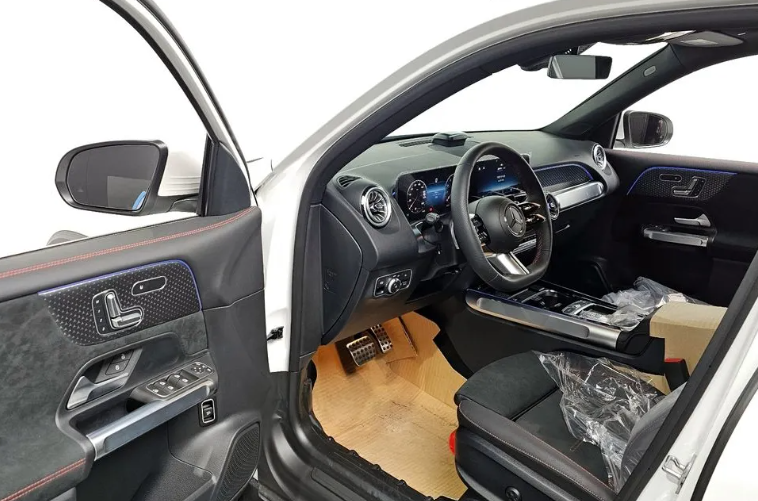 Mercedes-Benz GLB X247, 2024 год, 5 730 000 рублей, 4 фотография