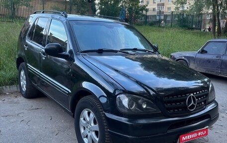 Mercedes-Benz M-Класс, 2000 год, 390 000 рублей, 1 фотография