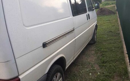 Volkswagen Transporter T4, 2002 год, 743 000 рублей, 6 фотография