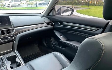 Honda Accord IX рестайлинг, 2022 год, 2 240 000 рублей, 15 фотография