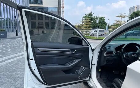 Honda Accord IX рестайлинг, 2022 год, 2 240 000 рублей, 9 фотография
