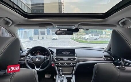 Honda Accord IX рестайлинг, 2022 год, 2 240 000 рублей, 12 фотография