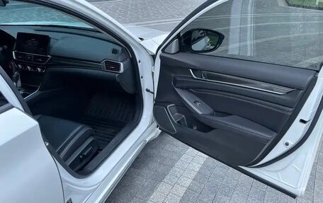 Honda Accord IX рестайлинг, 2022 год, 2 240 000 рублей, 24 фотография