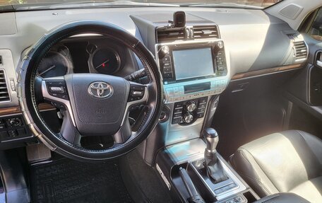 Toyota Land Cruiser Prado 150 рестайлинг 2, 2018 год, 5 500 000 рублей, 3 фотография