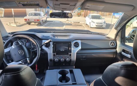 Toyota Tundra II, 2014 год, 5 200 000 рублей, 17 фотография