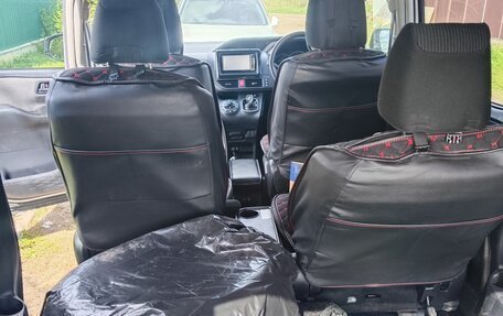 Toyota Noah III, 2018 год, 2 350 000 рублей, 8 фотография