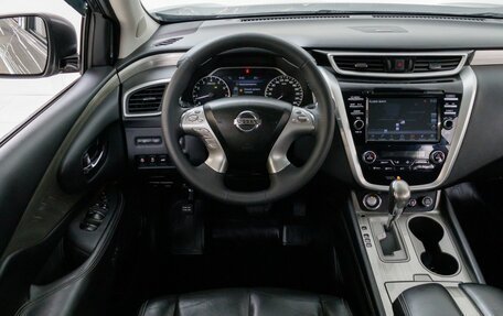 Nissan Murano, 2017 год, 2 795 000 рублей, 15 фотография