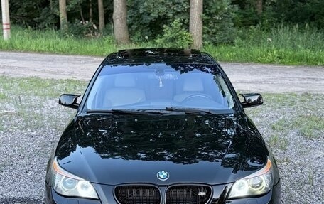 BMW 5 серия, 2004 год, 1 250 000 рублей, 36 фотография