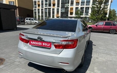 Toyota Camry, 2012 год, 2 100 000 рублей, 5 фотография