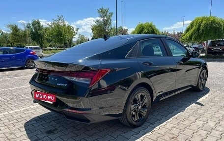 Hyundai Elantra, 2022 год, 1 050 000 рублей, 6 фотография