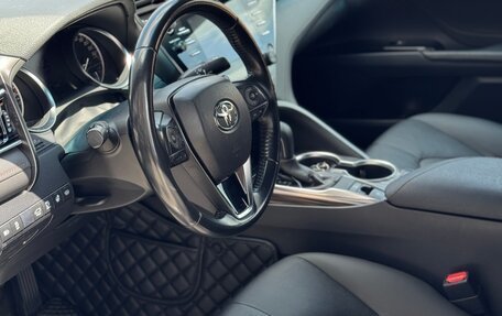 Toyota Camry, 2021 год, 2 850 000 рублей, 8 фотография