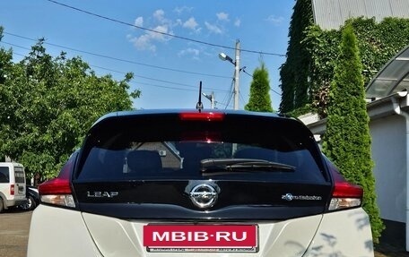 Nissan Leaf II, 2019 год, 2 249 000 рублей, 5 фотография
