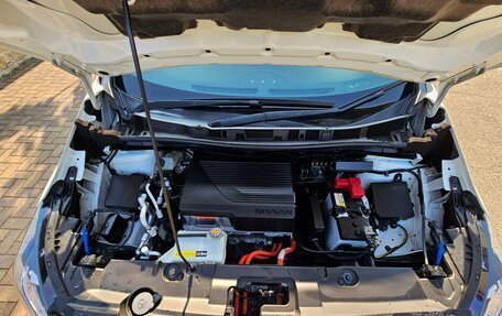 Nissan Leaf II, 2019 год, 2 249 000 рублей, 24 фотография