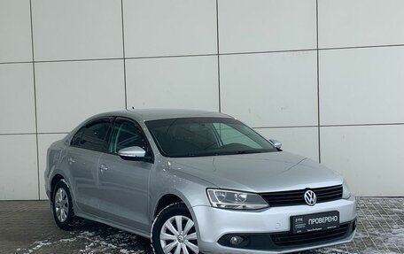 Volkswagen Jetta VI, 2013 год, 799 000 рублей, 3 фотография